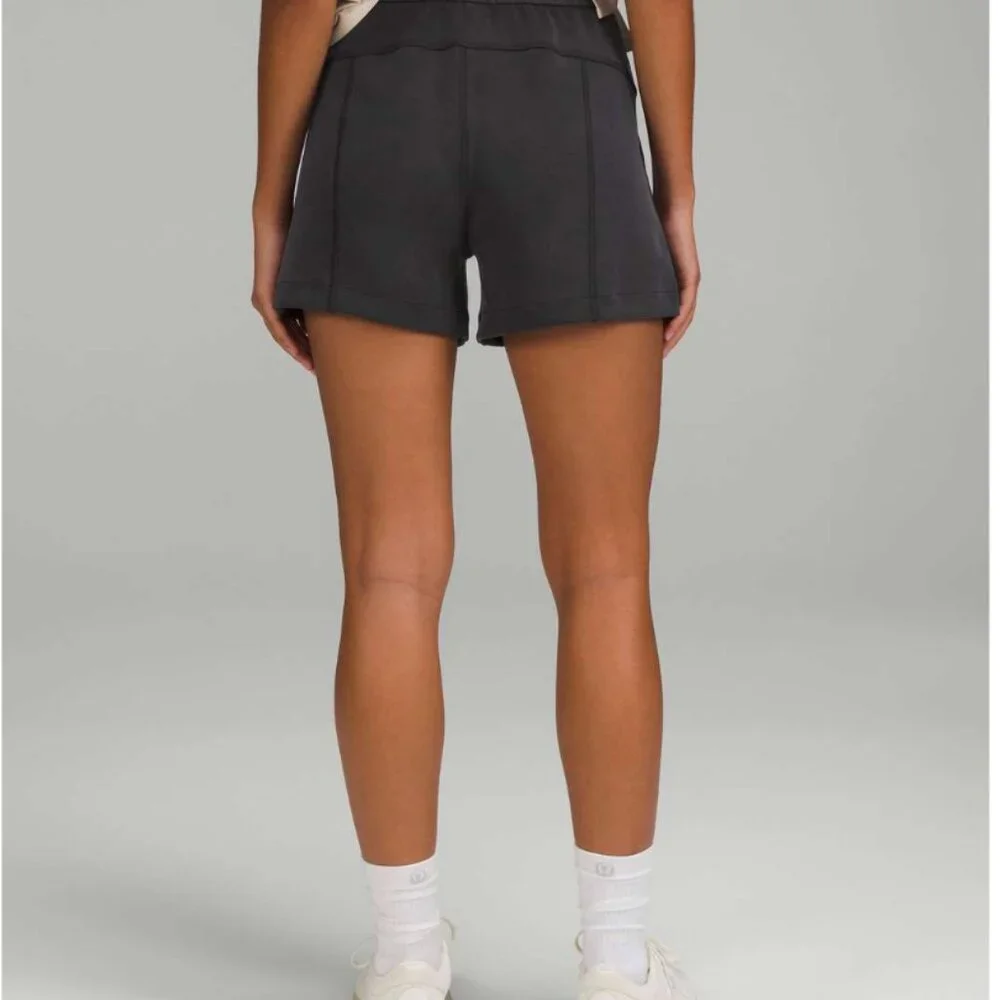 Lululemon Softstreme High-Rise Short 4” – Black - Picture 2 of 6